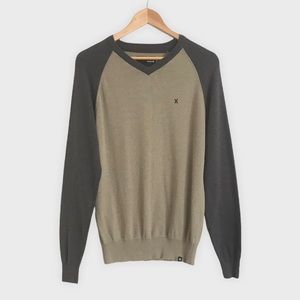 Hurley V-Neck Sweater Size S